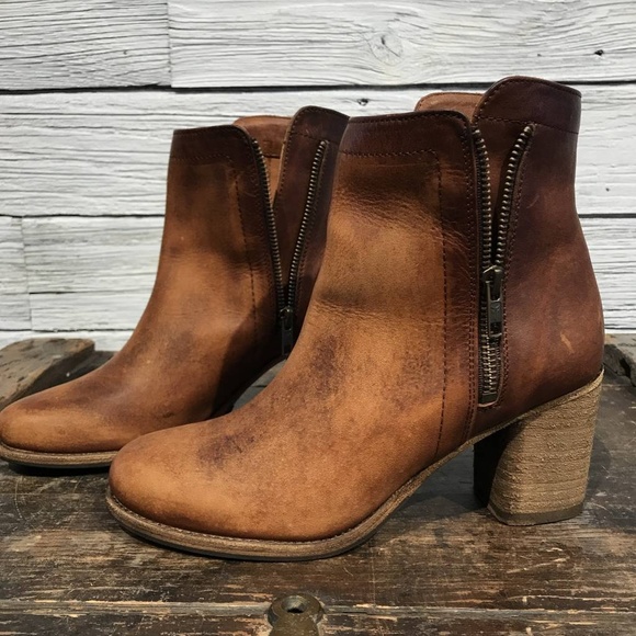 frye addie leather bootie